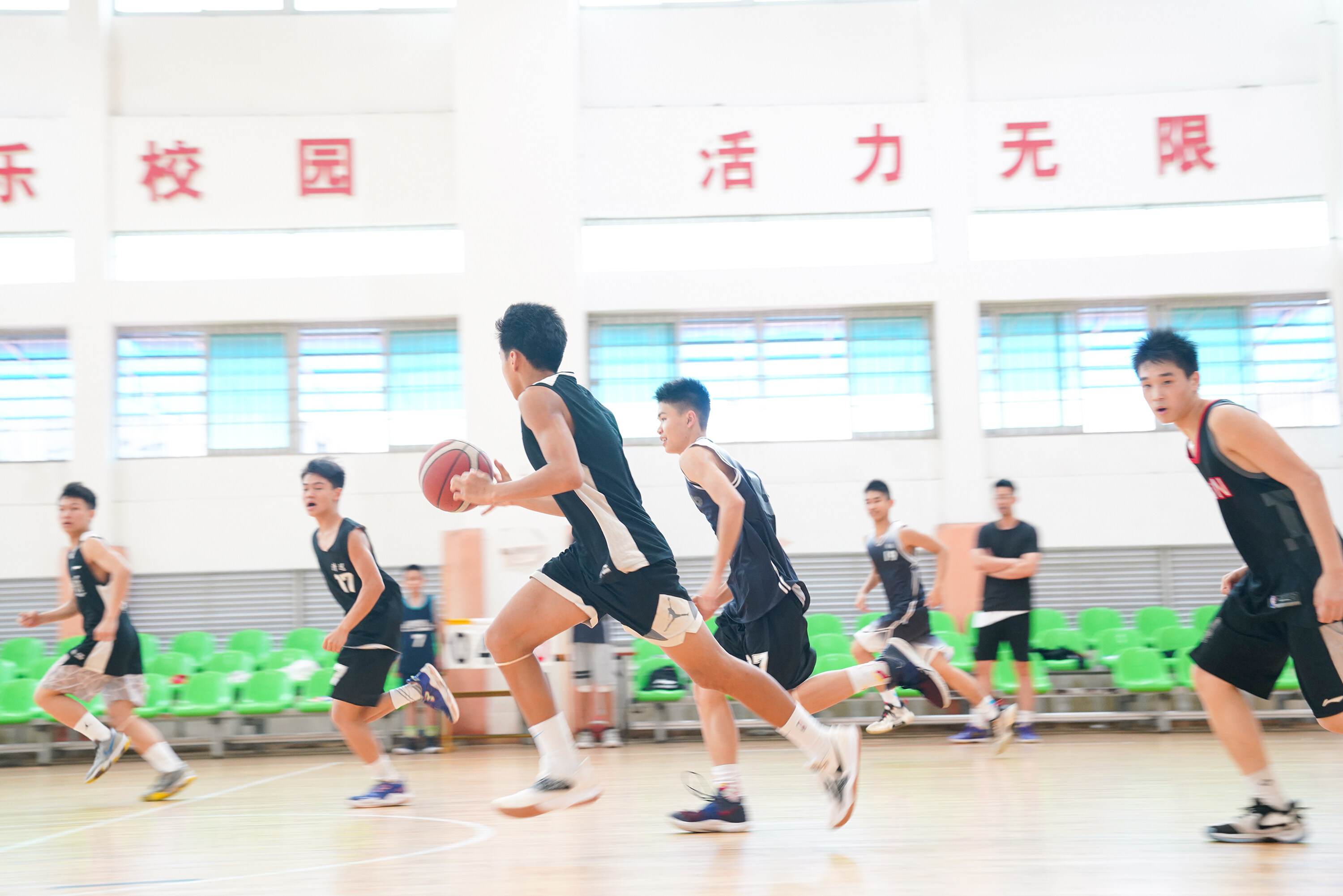 篮球锦标赛带动了球员们的训练热情