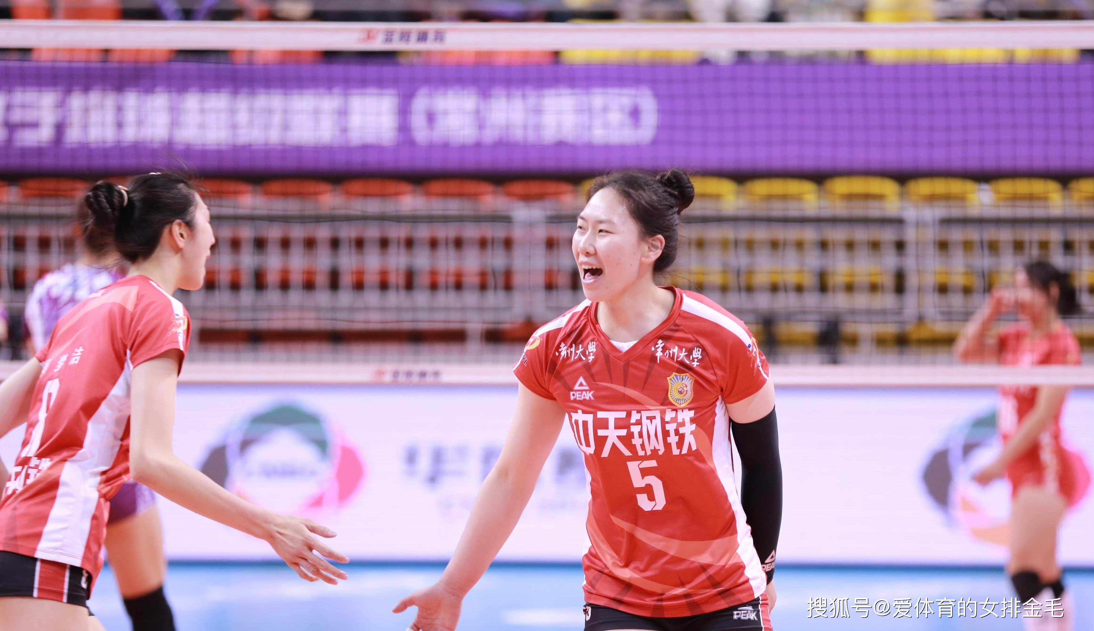 包含女足锋霸领衔，球队备战亚洲杯全力以赴的词条