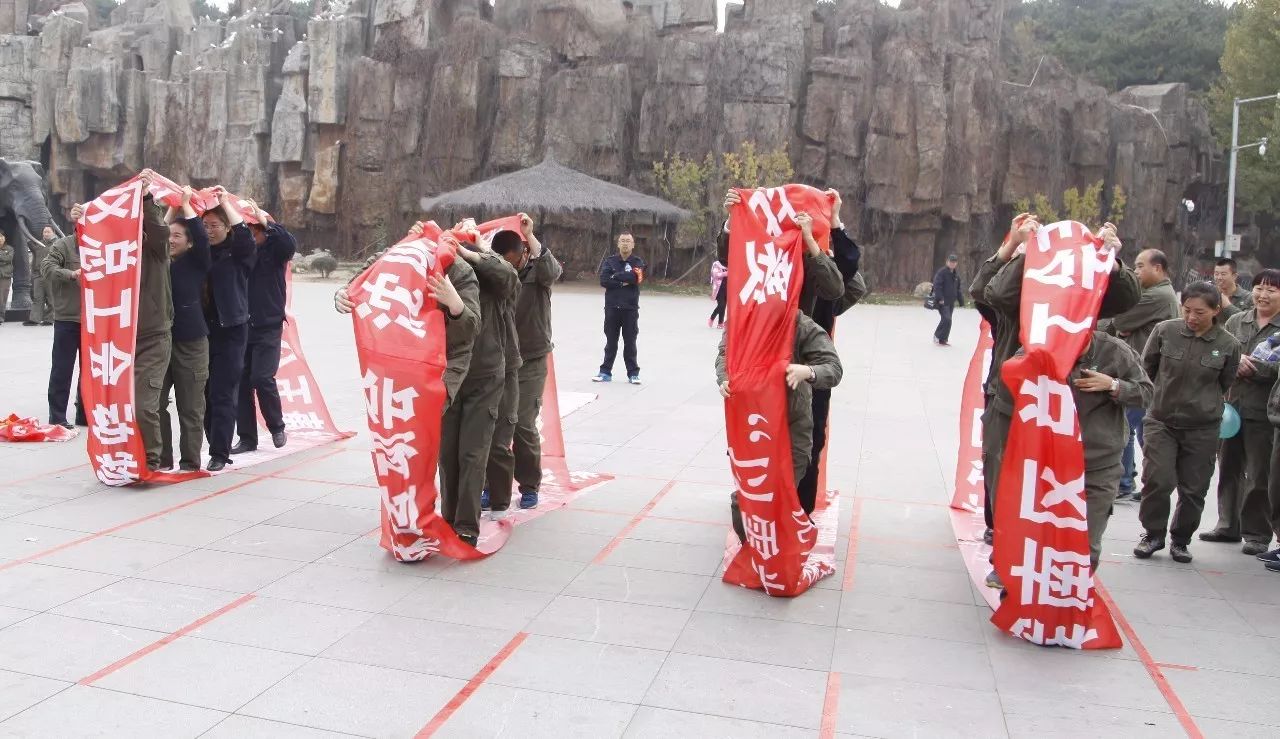 关于济南队在比赛中以坚韧不拔的精神赢得比赛的信息