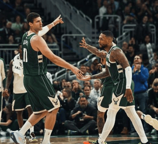 雄鹿胜公牛：字母哥暴走砍下双20+的简单介绍