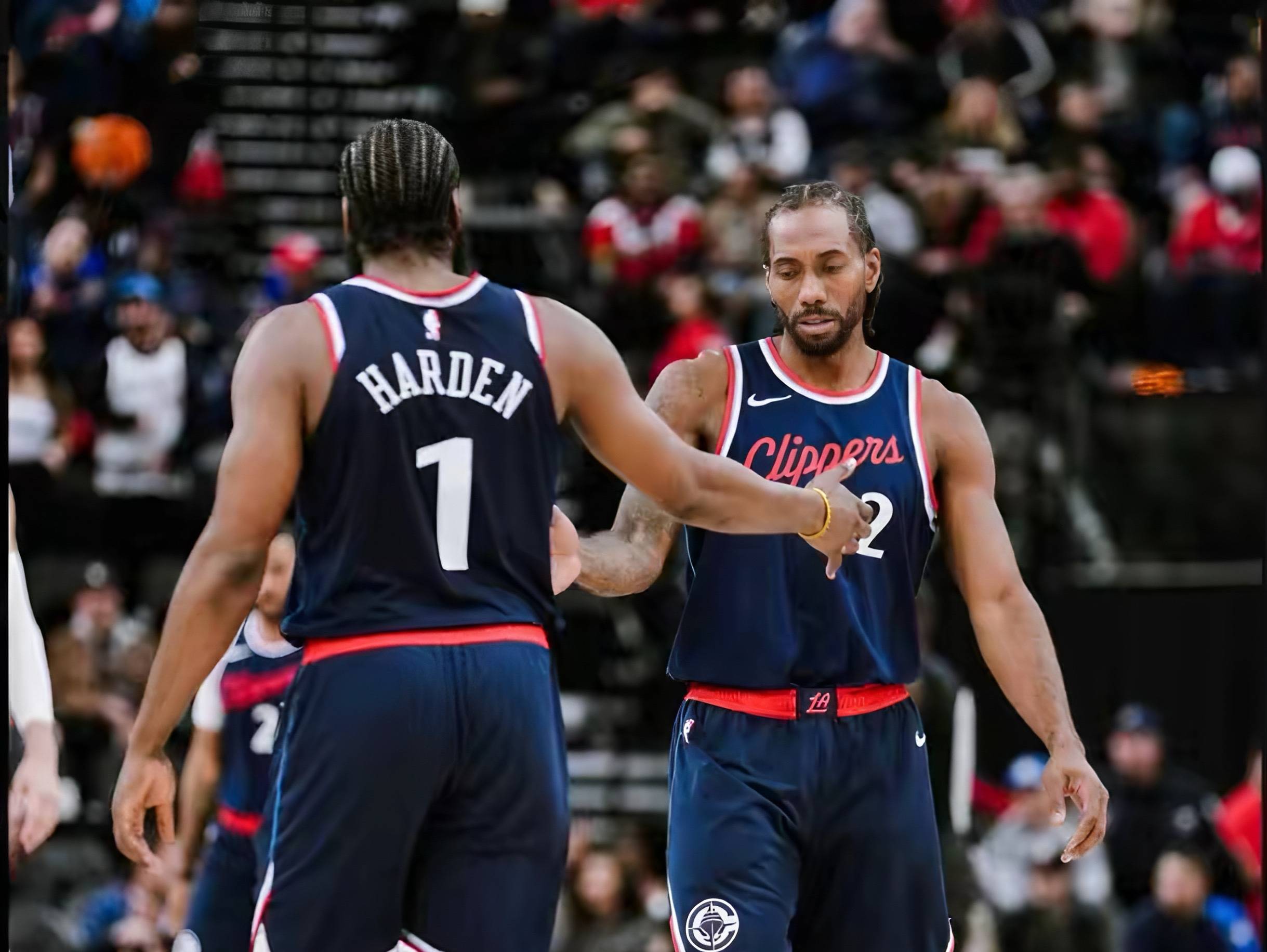 热火客场逆转黄蜂,取得三连胜 热火客场逆转黄蜂,取得三连胜