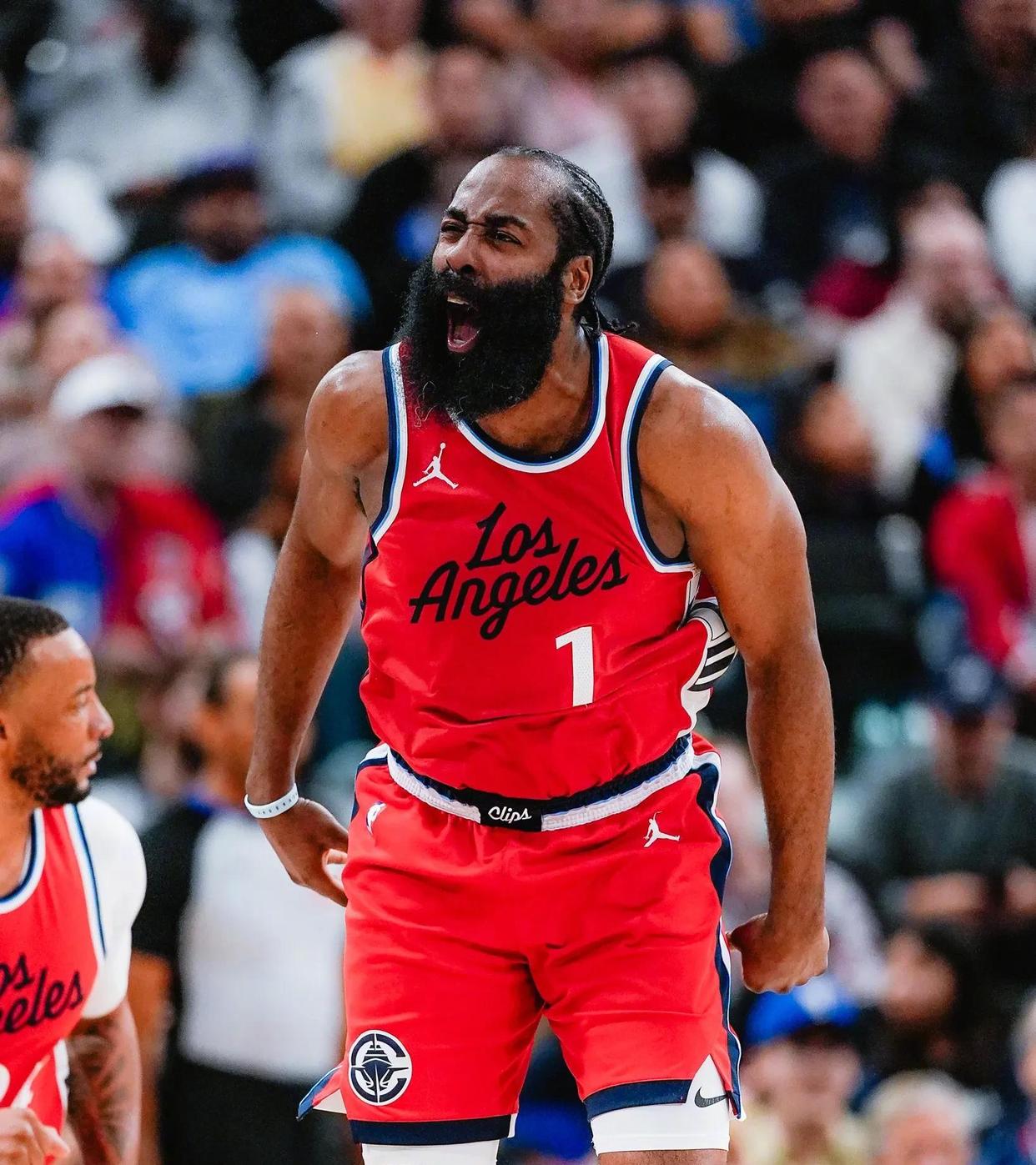 快船力克爵士,莱昂纳德全面发威的简单介绍 快船力克爵士,莱昂纳德全面发威的简单介绍