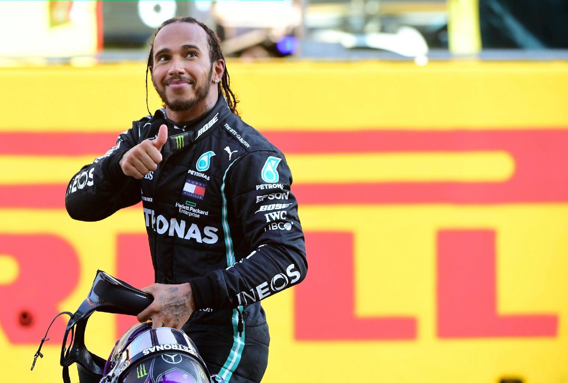 梅赛德斯鏖战红牛车队,汉密尔顿刷新纪录 梅赛德斯鏖战红牛车队,汉密尔顿刷新纪录