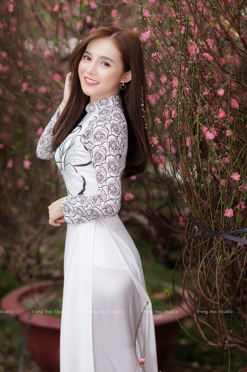 杜兰特绝命时刻显神威，率队力克湖人展巨星本色