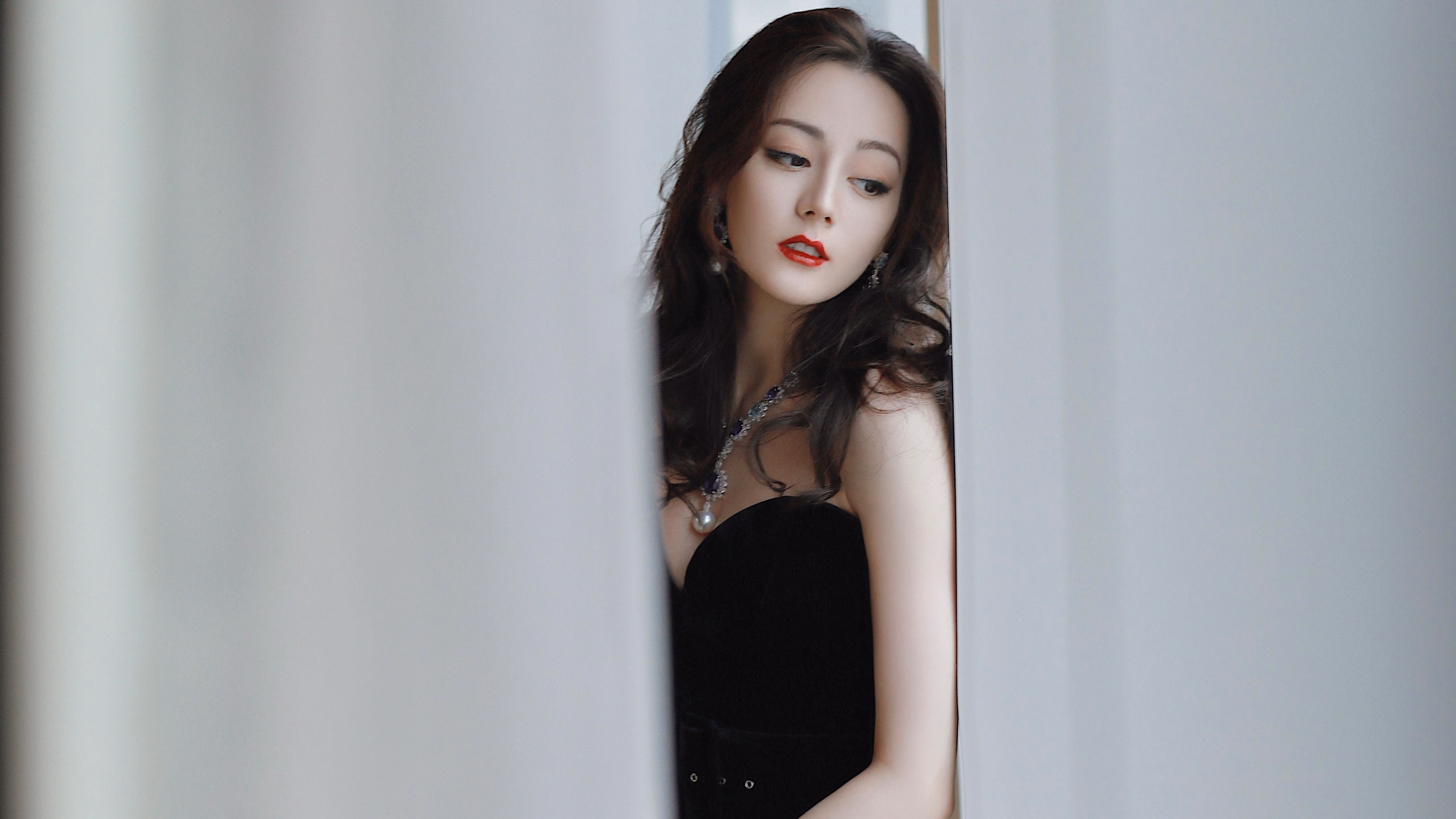 开云平台-璀璨夜星，萨卡欧冠半决赛的制胜一舞