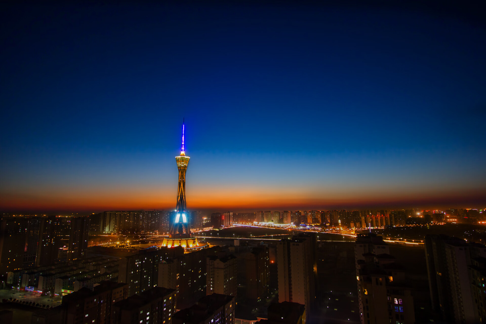 绿茵与硬木的终极对决，德甲争冠焦点战与掘金强行终结76人的体育史诗