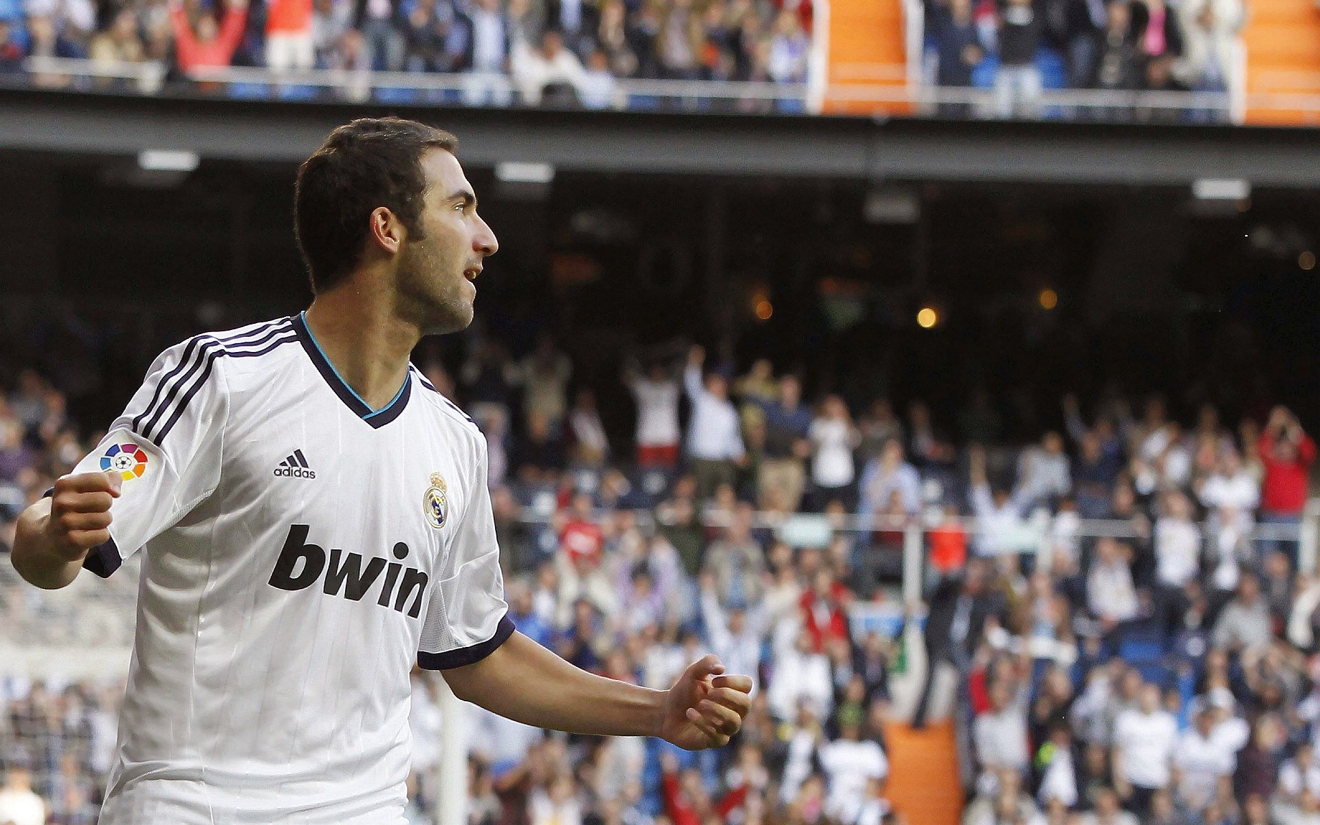 开云体育在线-蓝衫风暴席卷红魔之殇,格列兹曼爆发难阻阿尔及利亚曼联帮一波流