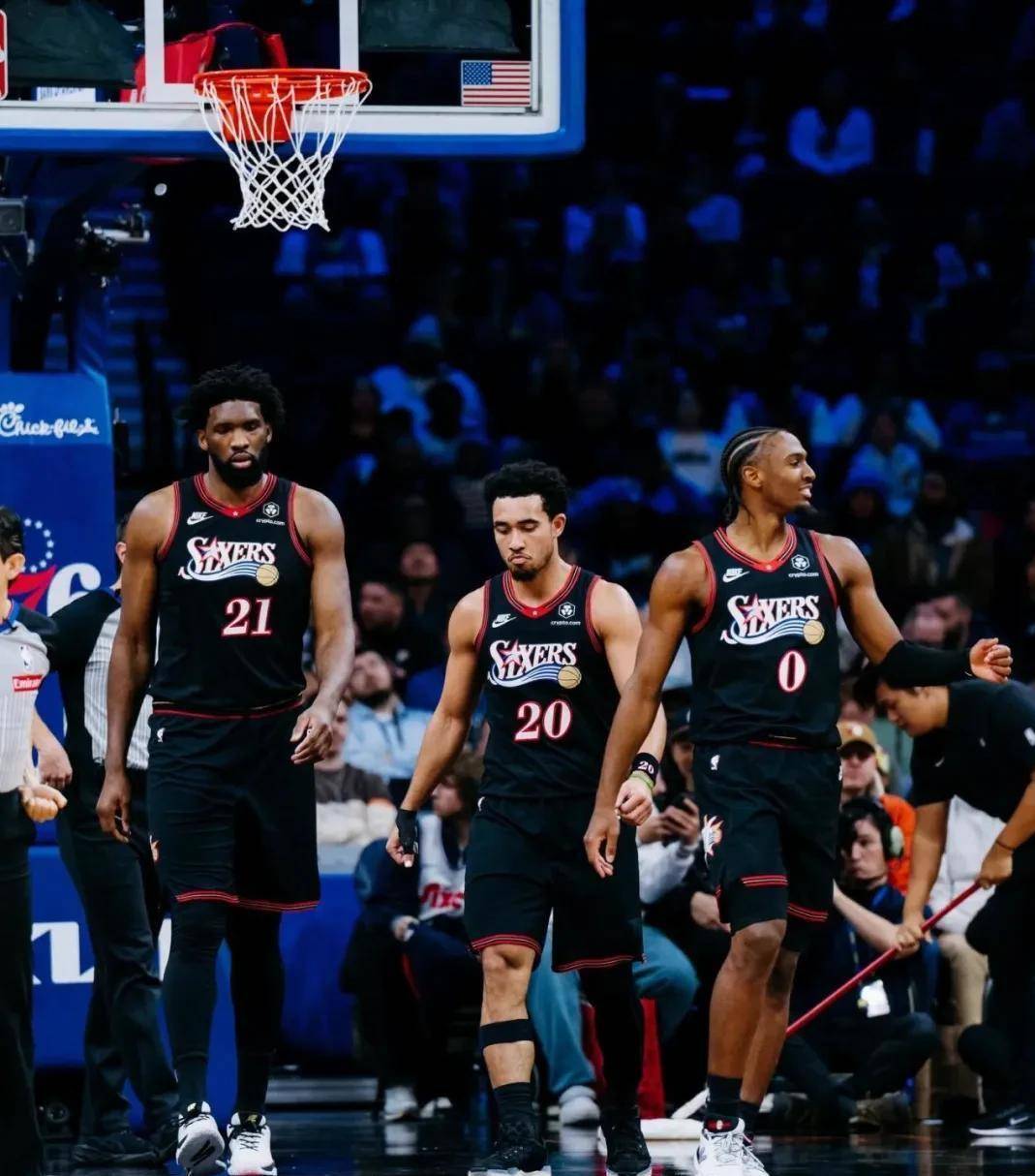 雷霆强势晋级骑士,马克西在欧冠决赛接管比赛 雷霆强势晋级骑士,马克西在欧冠决赛接管比赛