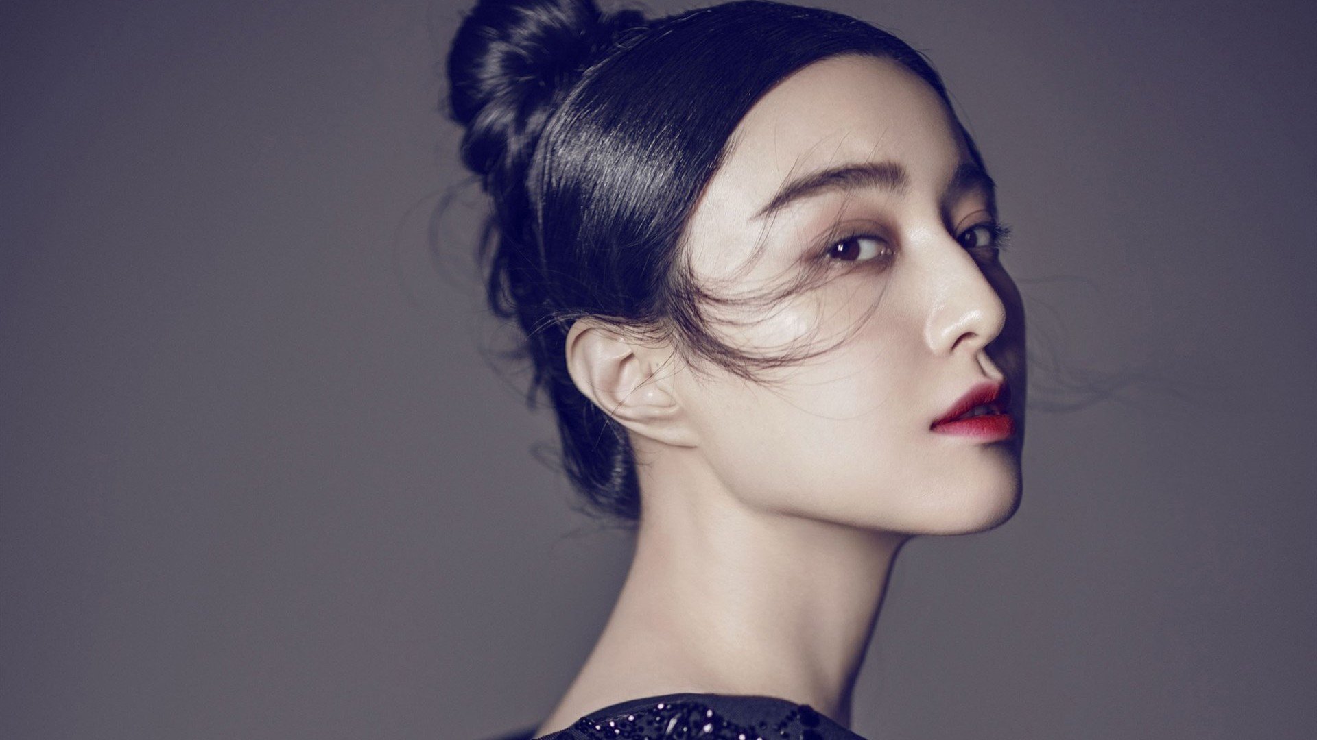 开云体育下载-陨石之夜,斯通斯在季后赛的淬火重生