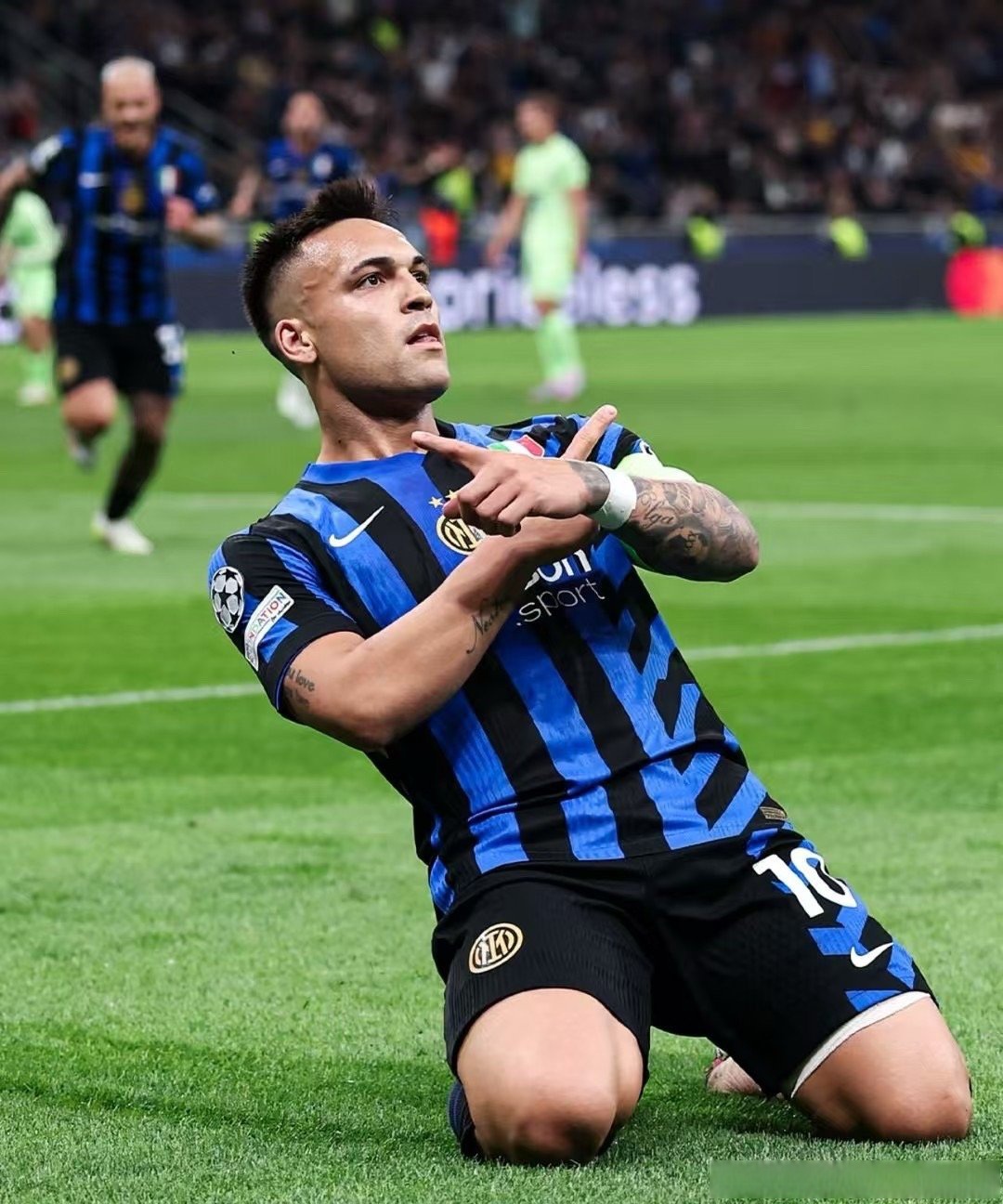 欧冠半决赛之夜,布克全场最佳无争议 欧冠半决赛之夜,布克全场最佳无争议