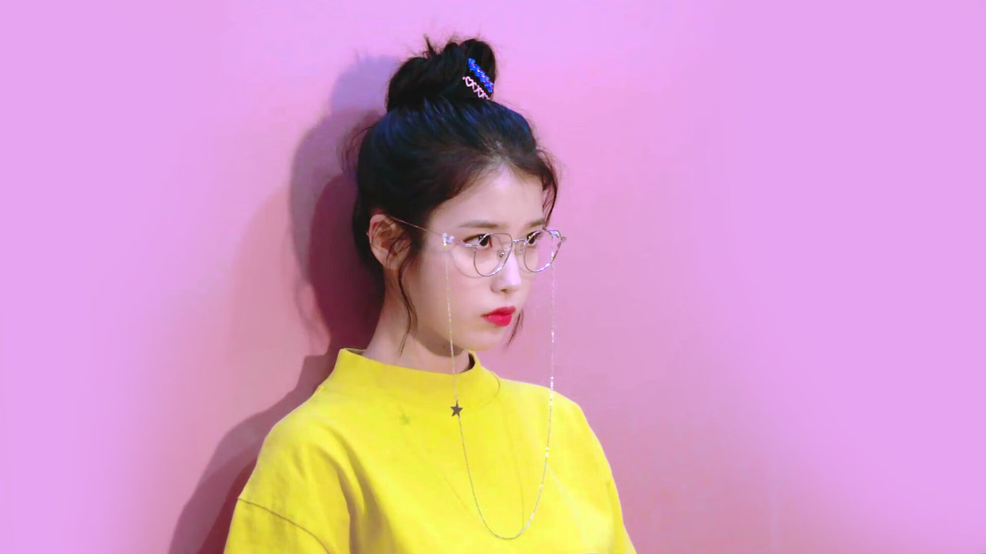 绿茵双面镜，几内亚的坚韧战舞与弗拉霍维奇的冠军咏叹